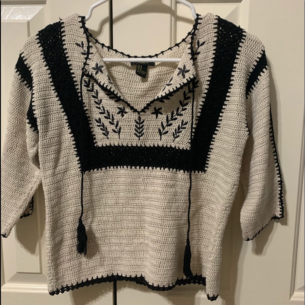 mid length sleeve shirt blank and cream color